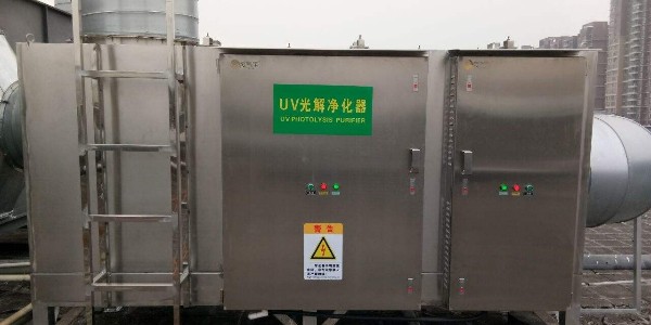 涂裝廢氣處理還是選擇<i style='color:red'>uv光催化氧化</i>設(shè)備，治廢除臭是個(gè)寶！